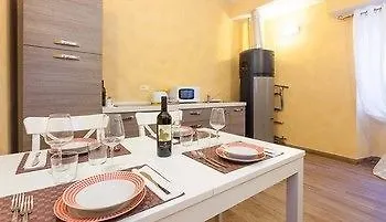Domus Solis San Pietro Rome 0*,